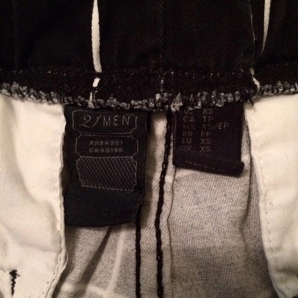 Forever 21 grid pants - Picture 5 of 6